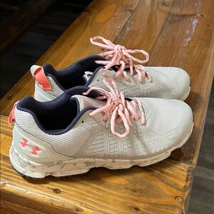 Under Armour Athletic Shoes in Gray and Pink